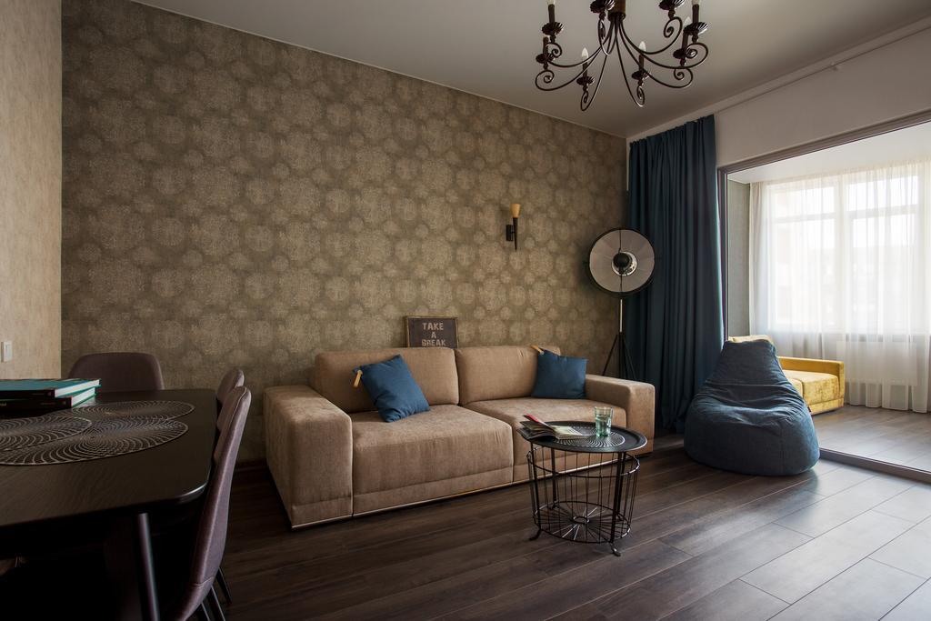 Modern Double Bedroom Apartment In Arkadia Odesa Exterior foto