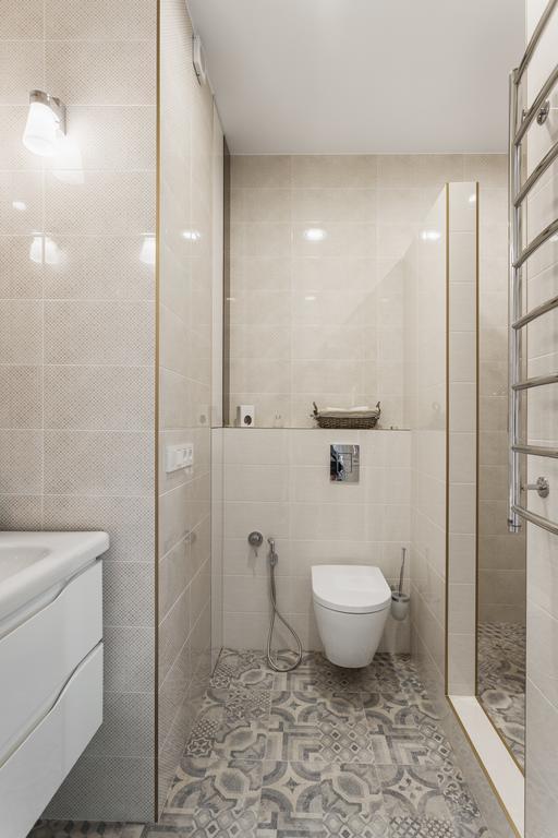 Modern Double Bedroom Apartment In Arkadia Odesa Exterior foto