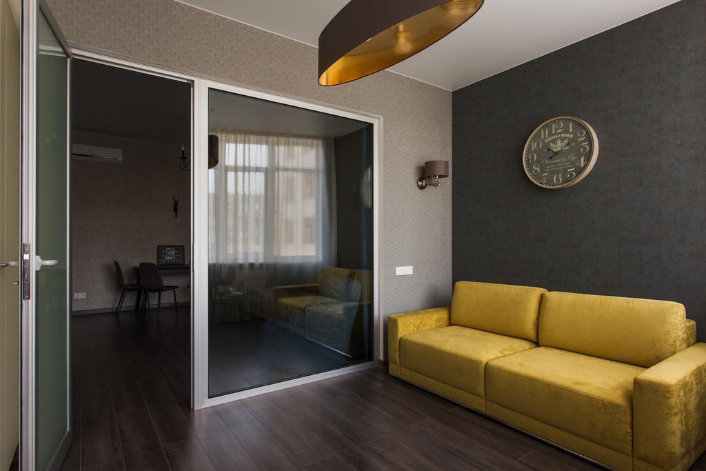 Modern Double Bedroom Apartment In Arkadia Odesa Exterior foto